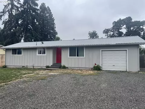 1115 Thayer Ave, Cottage Grove, OR 97424