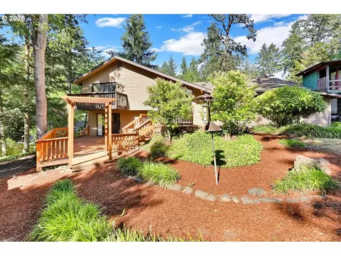 Exterior - 2663 E Wilshire Dr, Eugene, OR 97405 photo 12 of 13