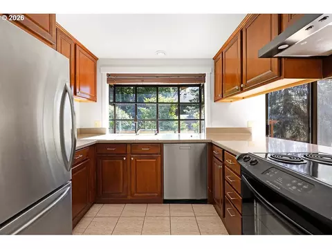 Kitchen - 2663 E Wilshire Dr, Eugene, OR 97405 photo 1 of 6