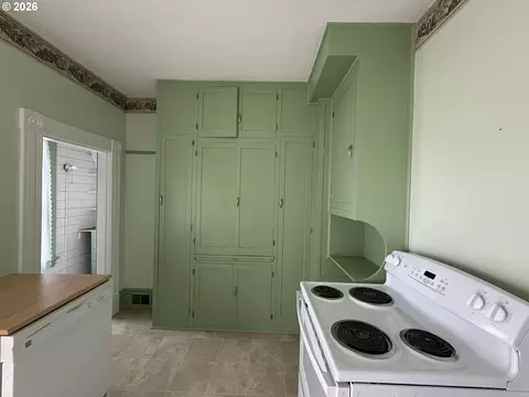 Kitchen - 322 W D St, Rainier, OR 97048 photo 2 of 4