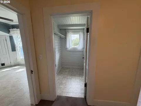 Other - 322 W D St, Rainier, OR 97048 photo 3 of 11