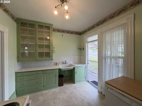 Kitchen - 322 W D St, Rainier, OR 97048 photo 4 of 4