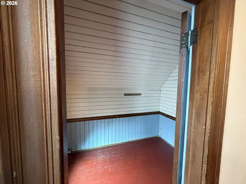 Other - 322 W D St, Rainier, OR 97048 photo 5 of 11