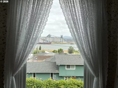View/Area - 322 W D St, Rainier, OR 97048 photo 2 of 4
