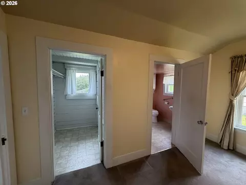 Bedroom - 322 W D St, Rainier, OR 97048 photo 2 of 5
