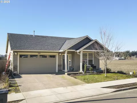 500 Merlot St, Amity, OR 97101