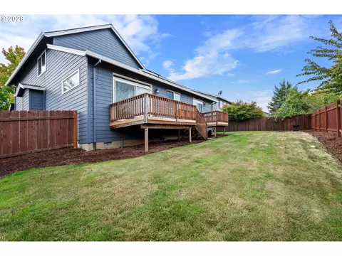 Exterior - 2037 SE Centurion Way, Gresham, OR 97080 photo 4 of 5
