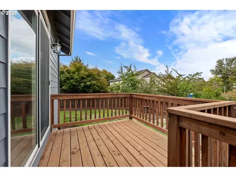 Exterior - 2037 SE Centurion Way, Gresham, OR 97080 photo 3 of 5