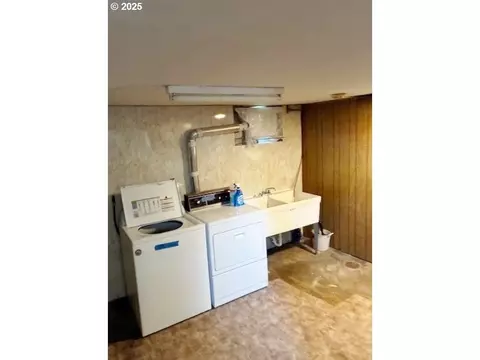 Other - 913 NW Ellis Ave, Pendleton, OR 97801 photo 8 of 14