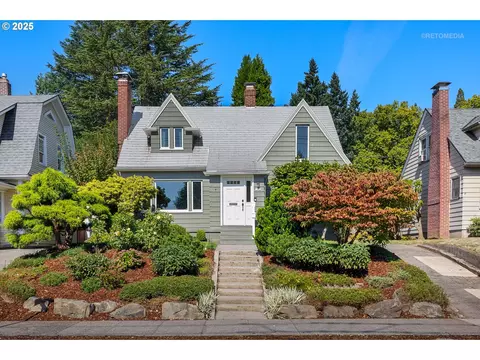 3603 SE Stark St, Portland, OR 97214