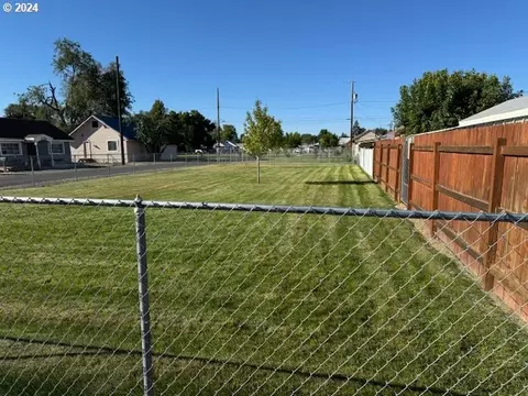 2240 Colorado Pl, Baker City, OR 97814