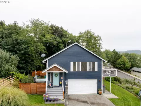 1659 Whispering Pines Dr, Seaside, OR 97138