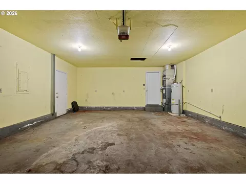Other - 5792 E St, Springfield, OR 97478 photo 7 of 7