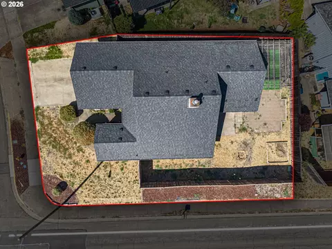 View/Area - 5792 E St, Springfield, OR 97478 photo 3 of 3
