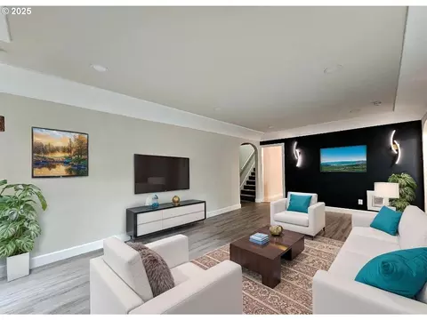 Living - 802 NW 5th Cir, Camas, WA 98607 photo 2 of 5