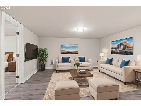 Living - 802 NW 5th Cir, Camas, WA 98607 photo 4 of 5