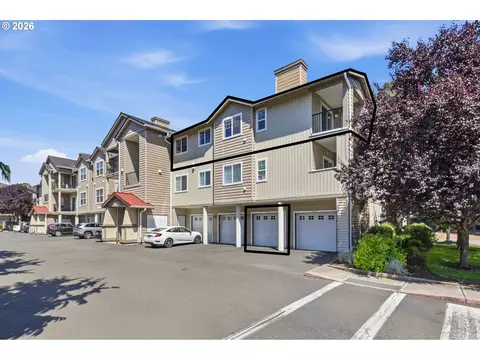 10734 NE Holly St #307, Hillsboro, OR 97006