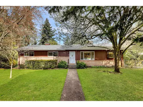 6210 NW Bernie Dr, Vancouver, WA 98663