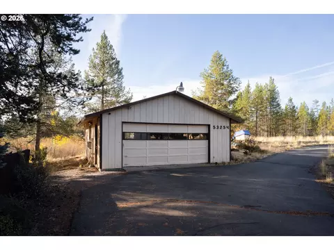 Exterior - 53254 Bridge Dr, La Pine, OR 97739 photo 7 of 10