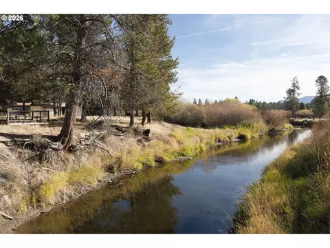 View/Area - 53254 Bridge Dr, La Pine, OR 97739 photo 1 of 15