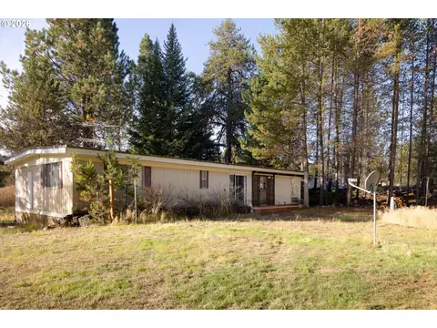 Exterior - 53254 Bridge Dr, La Pine, OR 97739 photo 2 of 10