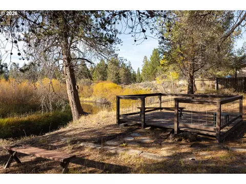 Exterior - 53254 Bridge Dr, La Pine, OR 97739 photo 10 of 10