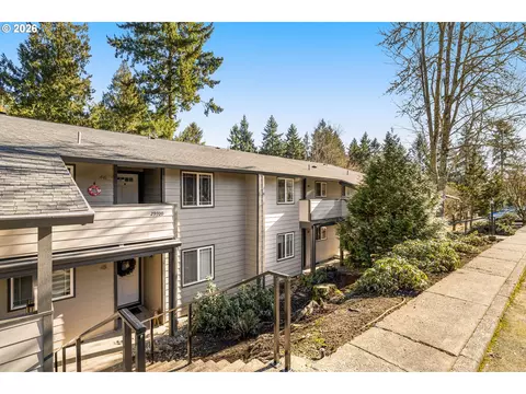 29700 SW Courtside Dr #43, Wilsonville, OR 97070
