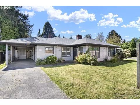 Exterior - 1008 Coburg Rd, Eugene, OR 97401 photo 3 of 15