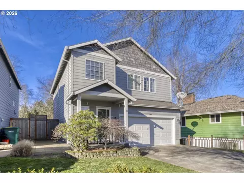 147 SW Wright Ave, Troutdale, OR 97060