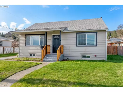 1612 W 10th St, The Dalles, OR 97058