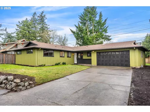 16521 SE Ankeny St, Portland, OR 97233