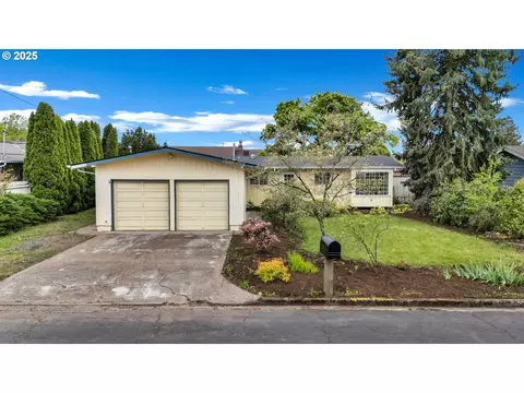 1904 E Laurel Dr, Newberg, OR 97132