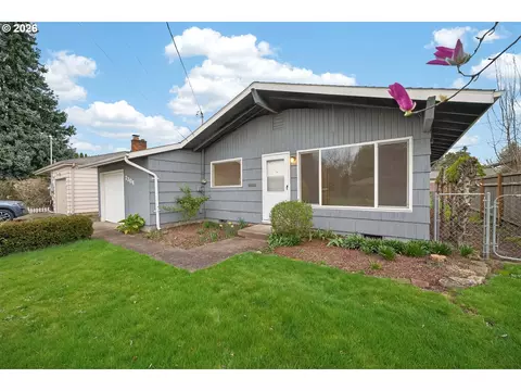 2304 SE 101st Ave, Portland, OR 97216