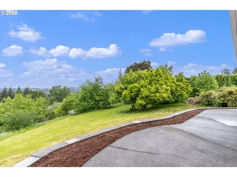 352 NE Lovrien Ave, Gresham, OR 97030 photo 36