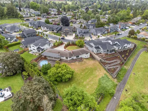 352 NE Lovrien Ave, Gresham, OR 97030 photo 39