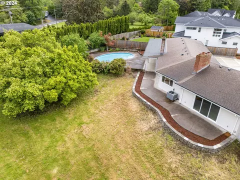 352 NE Lovrien Ave, Gresham, OR 97030 photo 43