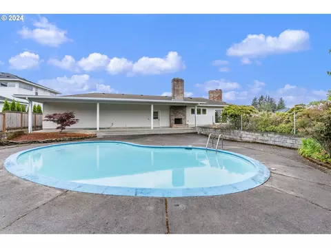 352 NE Lovrien Ave, Gresham, OR 97030 photo 35