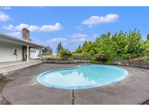 352 NE Lovrien Ave, Gresham, OR 97030 photo 34