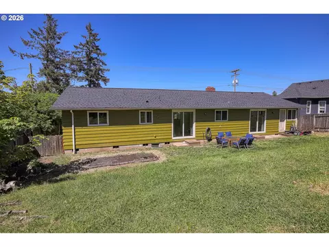 Exterior - 7077 Main St, Springfield, OR 97478 photo 5 of 7