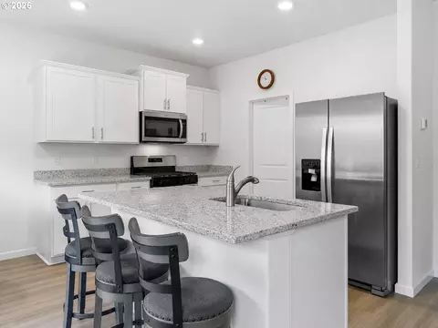 Kitchen - 4228 SW Phyllis Ave, Gresham, OR 97080 photo 1 of 2