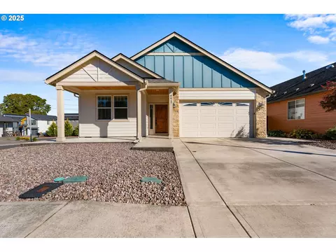 9417 NE 52nd Ave, Vancouver, WA 98665