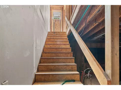Entry Way - 1258 Washington St, Eugene, OR 97401 photo 1 of 1