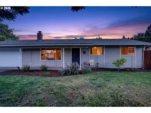 1301 NW 102nd St, Vancouver, WA 98685