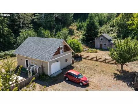 94360 Willanch Ln, North Bend, OR 97459