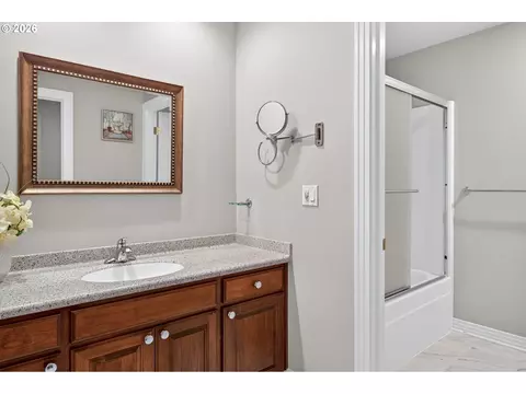 Bath - 4306 SE Augusta Loop, Gresham, OR 97080 photo 7 of 7