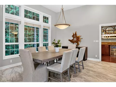 Dining - 4306 SE Augusta Loop, Gresham, OR 97080 photo 2 of 6