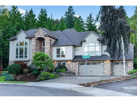 Exterior - 4306 SE Augusta Loop, Gresham, OR 97080 photo 2 of 7