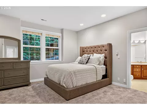 Bedroom - 4306 SE Augusta Loop, Gresham, OR 97080 photo 3 of 5
