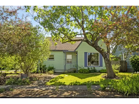 3306 SE 65th Ave, Portland, OR 97206