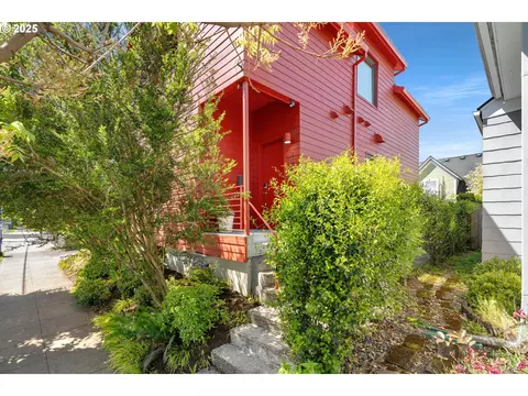 2825 SE 26th Ave, Portland, OR 97202